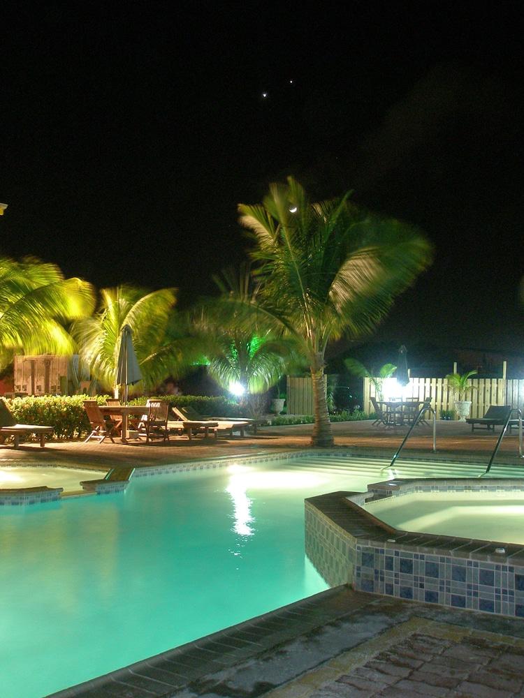 Del Rey Apartments Aruba Dış mekan fotoğraf