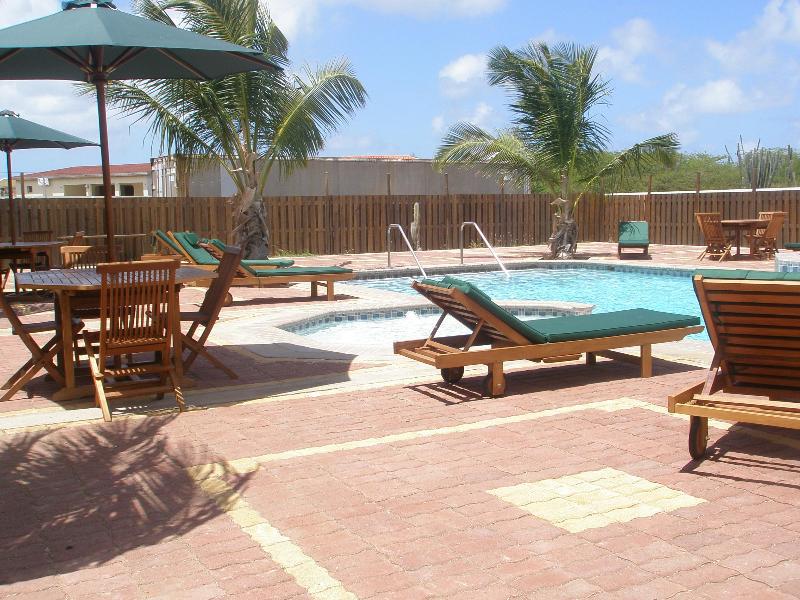 Del Rey Apartments Aruba Dış mekan fotoğraf